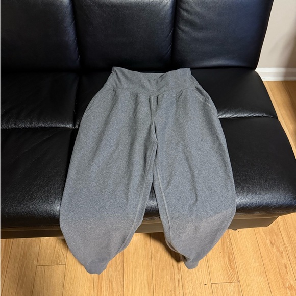 Old Navy Pants - Old Navy Active High-Rise Gray Leggings